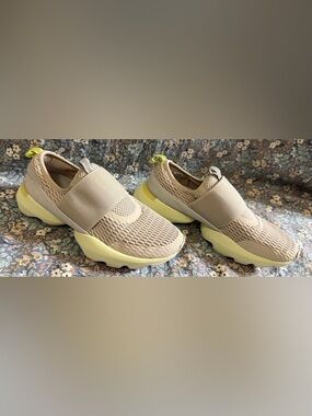 Sorel Slip-On Sneakers in Beige with Yellow Accents